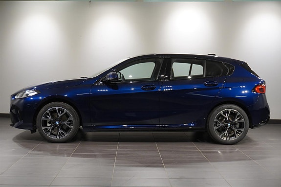 BMW 120 3 of 16