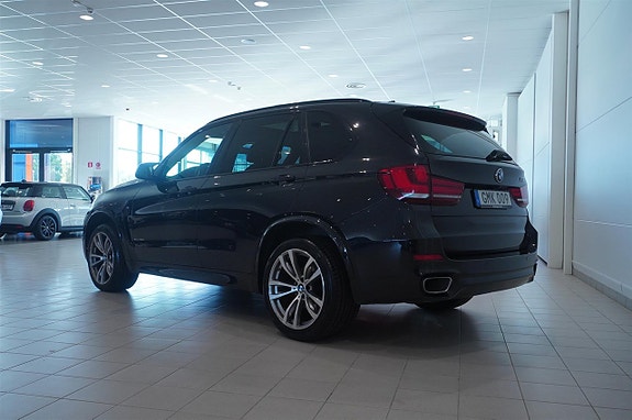 BMW X5 3 of 16