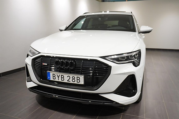 Audi e-tron Sportback 5 of 21
