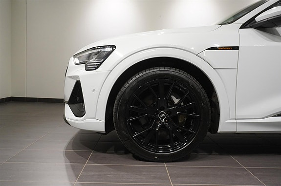 Audi e-tron Sportback 6 of 21