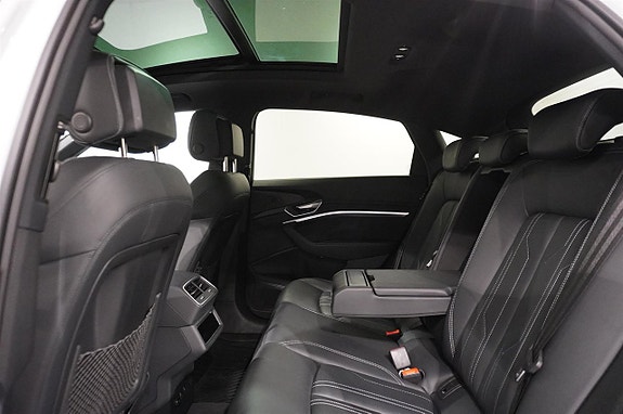 Audi e-tron Sportback 9 of 21