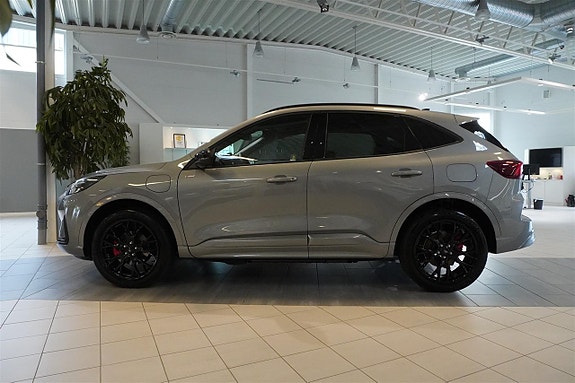 Ford Kuga 3 of 30