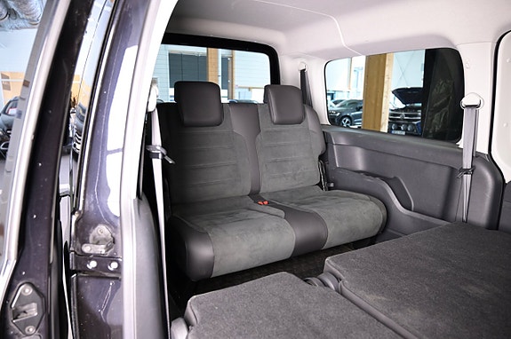 Volkswagen Caddy Maxi 9 of 21