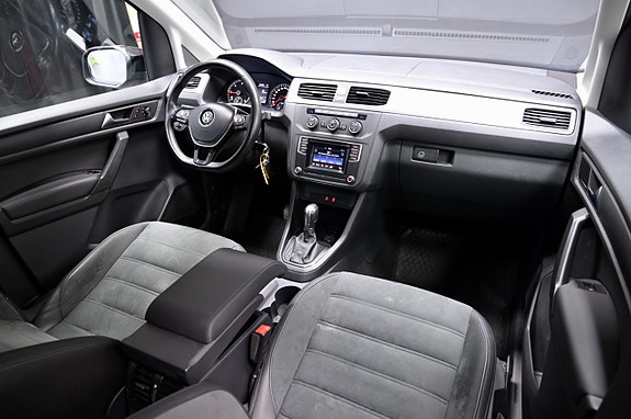 Volkswagen Caddy Maxi 12 of 21