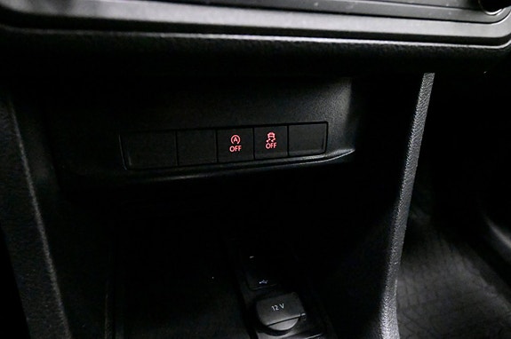 Volkswagen Caddy Maxi 18 of 21