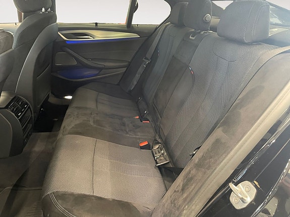 BMW 530e 15 of 26