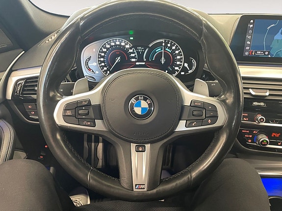 BMW 530e 14 of 26