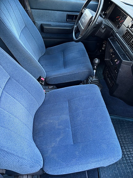 Volvo 240 6 of 10