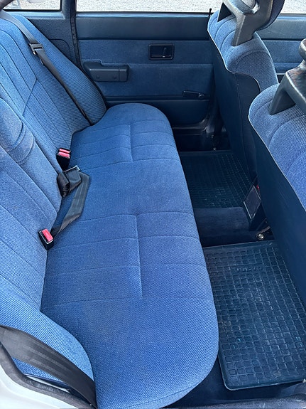 Volvo 240 7 of 10