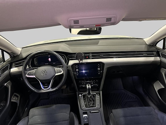 Volkswagen Passat 11 of 20