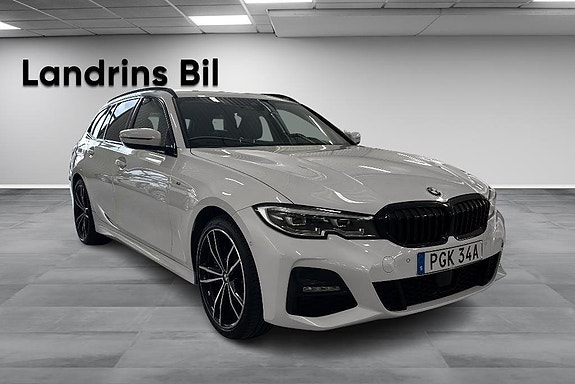 BMW 330e 3 of 9