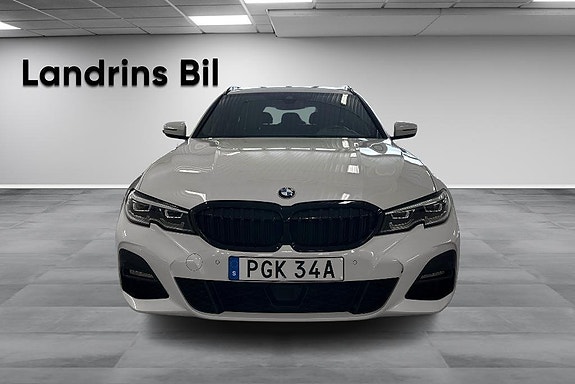 BMW 330e 2 of 9