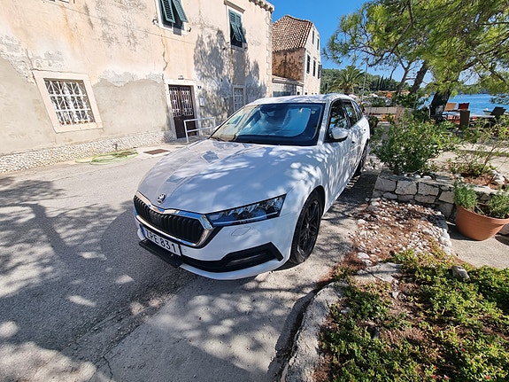 Skoda Octavia 3 of 11
