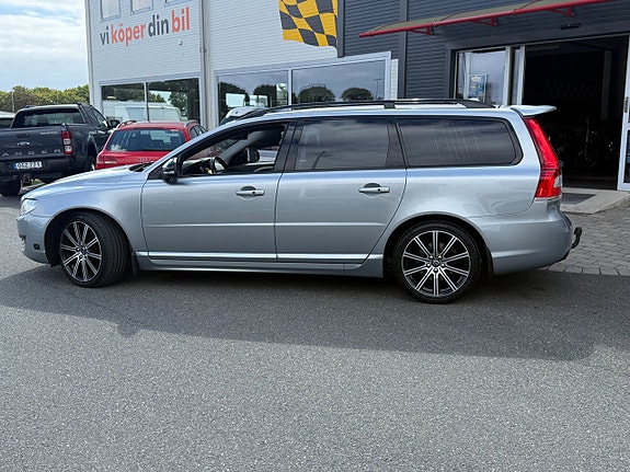 Volvo V70 7 of 17
