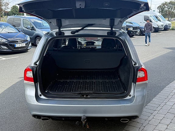 Volvo V70 6 of 17