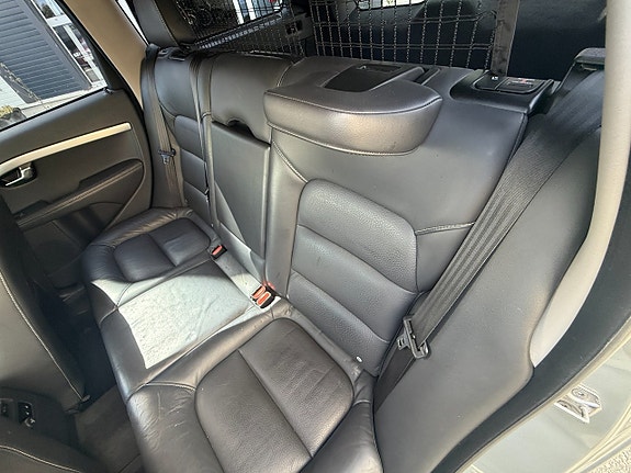 Volvo V70 10 of 17