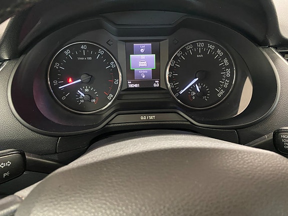 Skoda Octavia 14 of 21