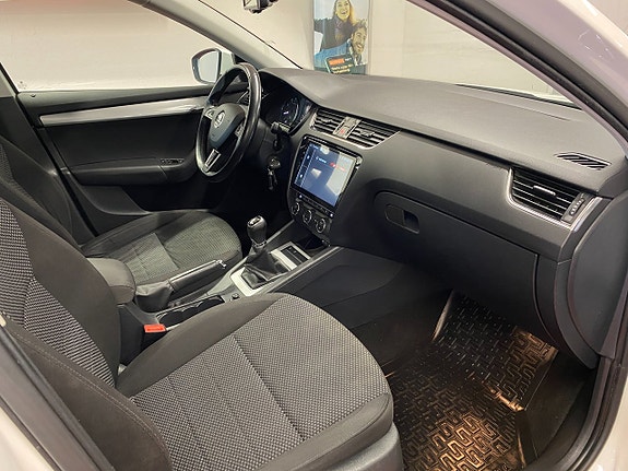 Skoda Octavia 9 of 21