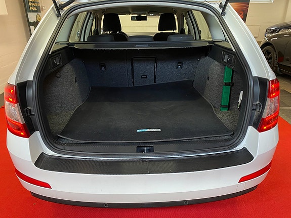 Skoda Octavia 6 of 21
