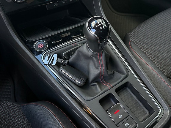 Seat Leon 17 of 21
