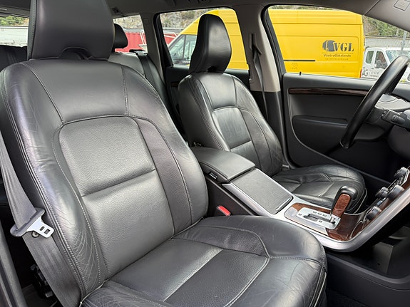 Volvo V70 9 of 13