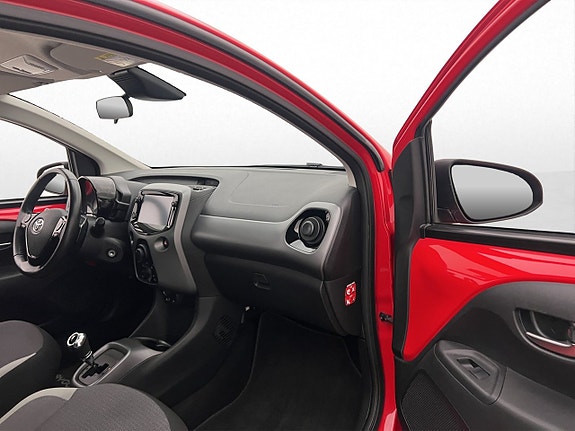 Toyota Aygo 19 of 24