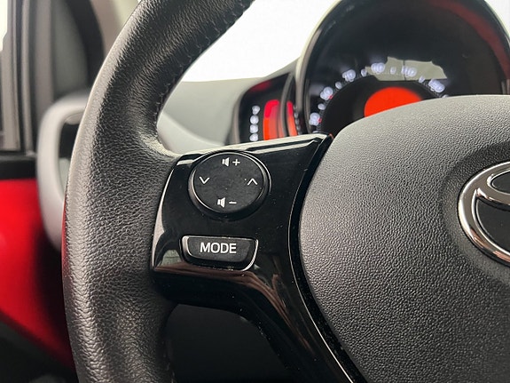 Toyota Aygo 12 of 24