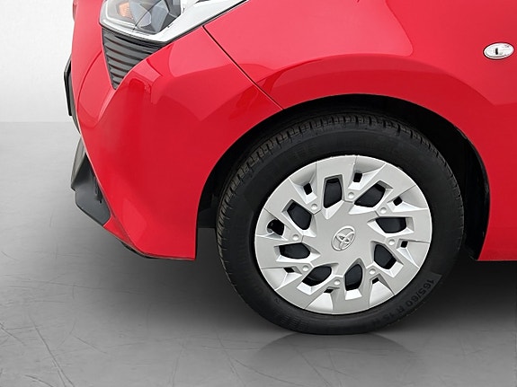 Toyota Aygo 21 of 24