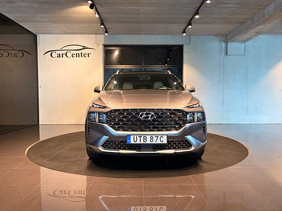 Hyundai Santa Fe 8 of 30