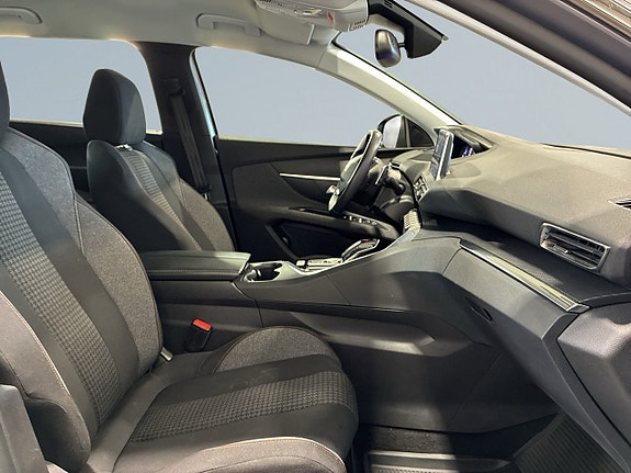 Peugeot 5008 9 of 21