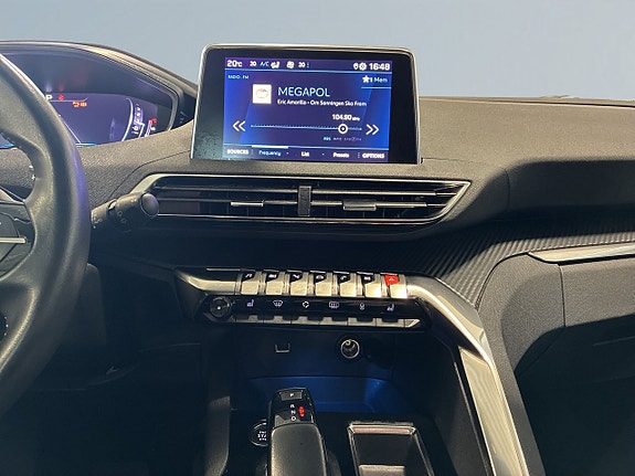 Peugeot 5008 10 of 21