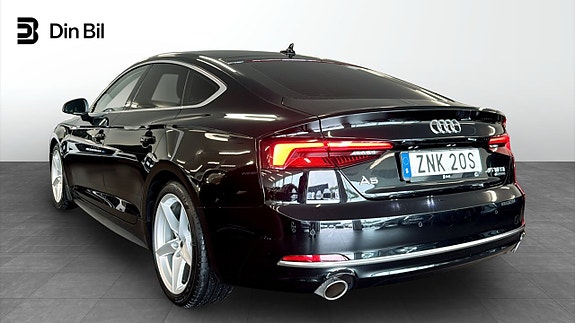 Audi A5 3 of 19