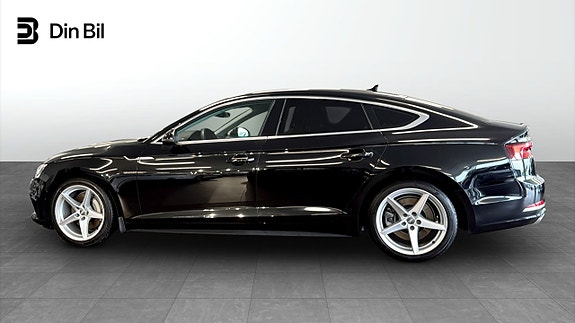 Audi A5 2 of 19