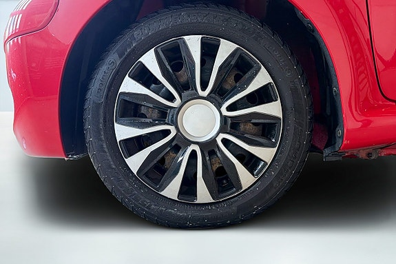 Toyota Aygo 7 of 17