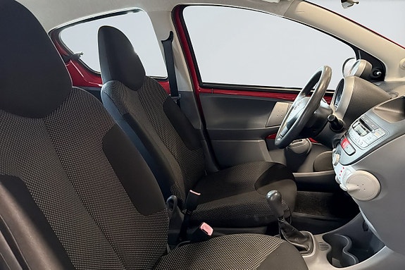 Toyota Aygo 16 of 17