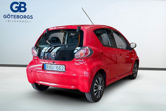 Toyota Aygo 6 of 17