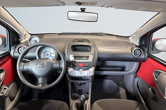 Toyota Aygo 13 of 17