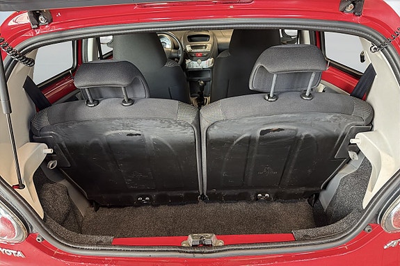 Toyota Aygo 17 of 17