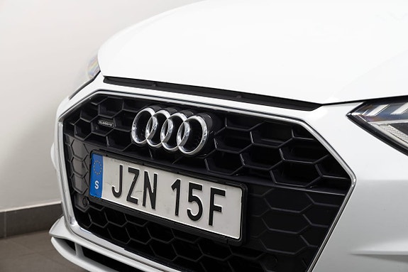 Audi A4 3 of 23
