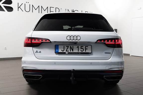 Audi A4 11 of 23