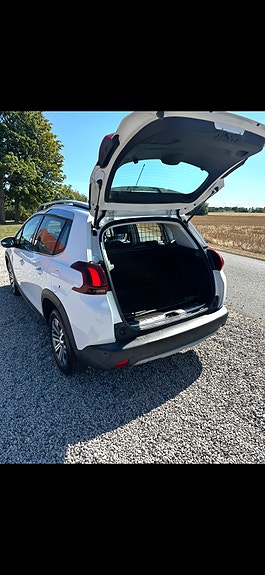 Peugeot 2008 4 of 4