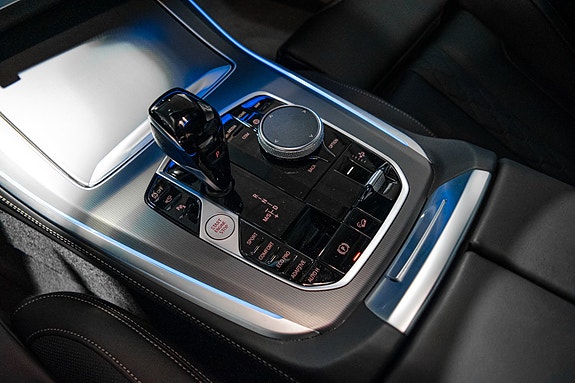 BMW X5 8 of 10