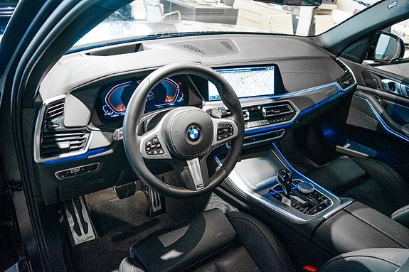 BMW X5 2 of 10