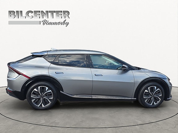 Kia EV6 7 of 21