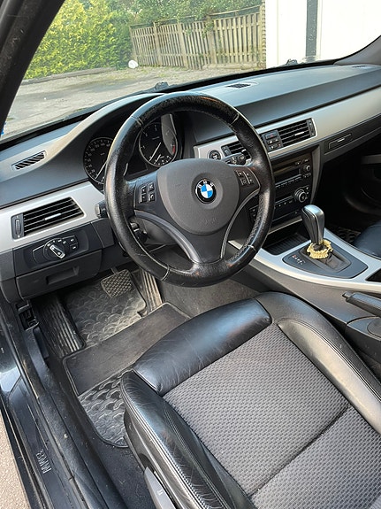 BMW 320d 6 of 7