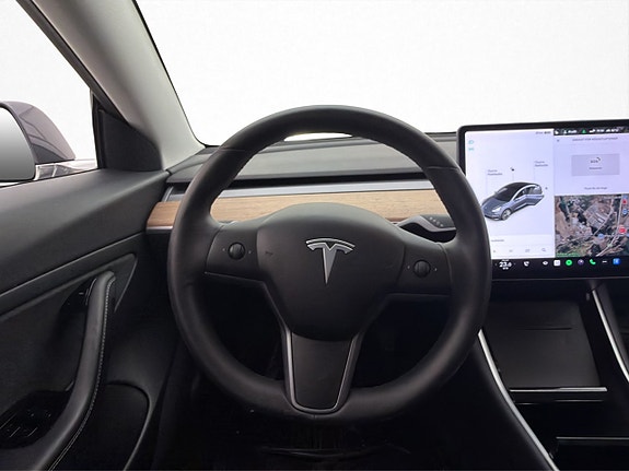 Tesla Model 3 14 of 30
