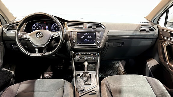 Volkswagen Tiguan 10 of 20