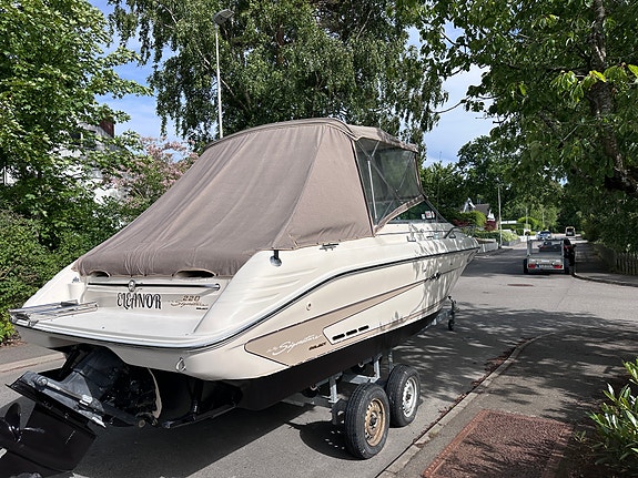 Sea Ray 200 Overnighter Signature Selection 6 of 9