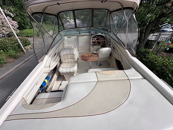Sea Ray 200 Overnighter Signature Selection 5 of 9