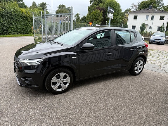 Dacia Sandero 9 of 20